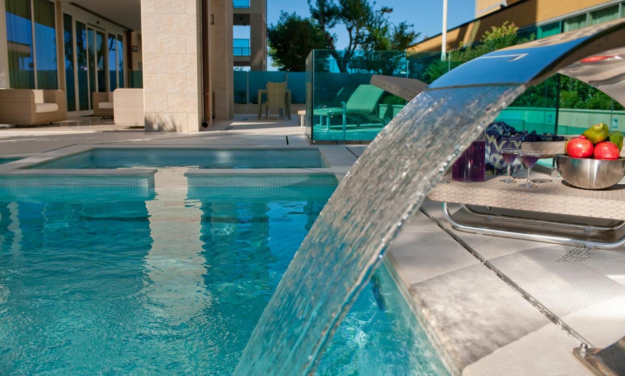 Mercure Hotel Rimini Artis Ngoại thất bức ảnh
