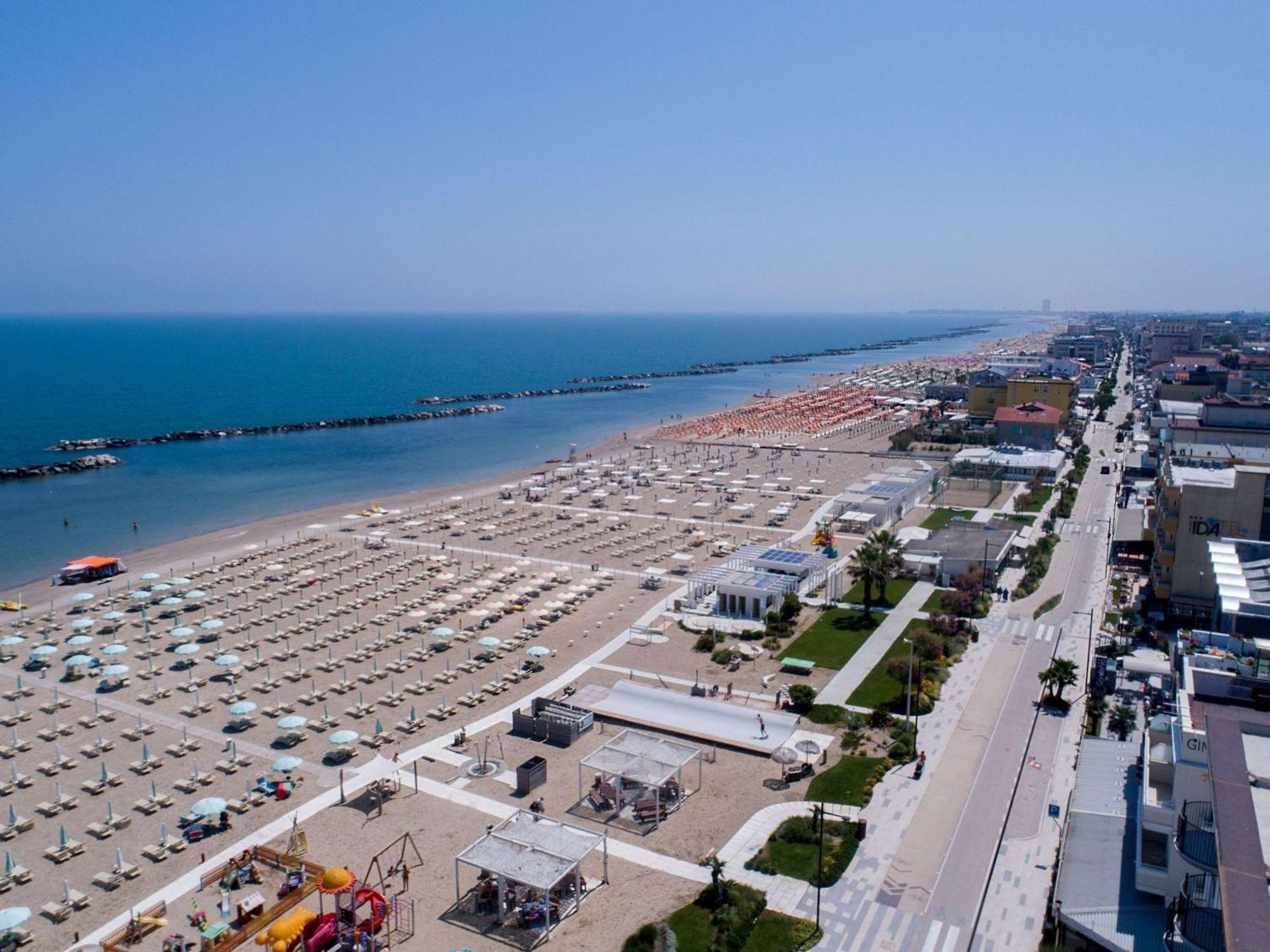 Mercure Hotel Rimini Artis Ngoại thất bức ảnh