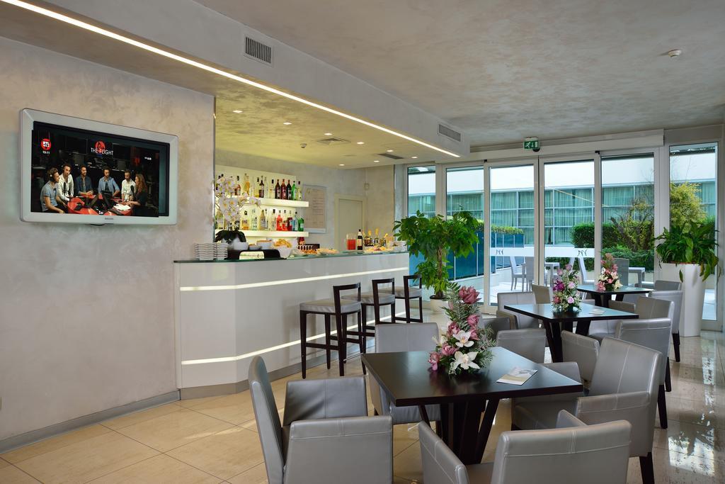 Mercure Hotel Rimini Artis Ngoại thất bức ảnh